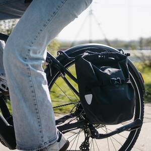 M-WAVE Rough Ride II Rack Black Series Gepäckträgertasche