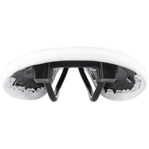 Rivet racing saddle
