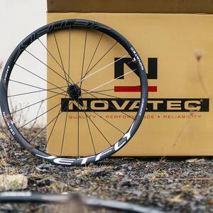 NOVATEC Jetfly Disc-CL-HG Set di ruote a disco
